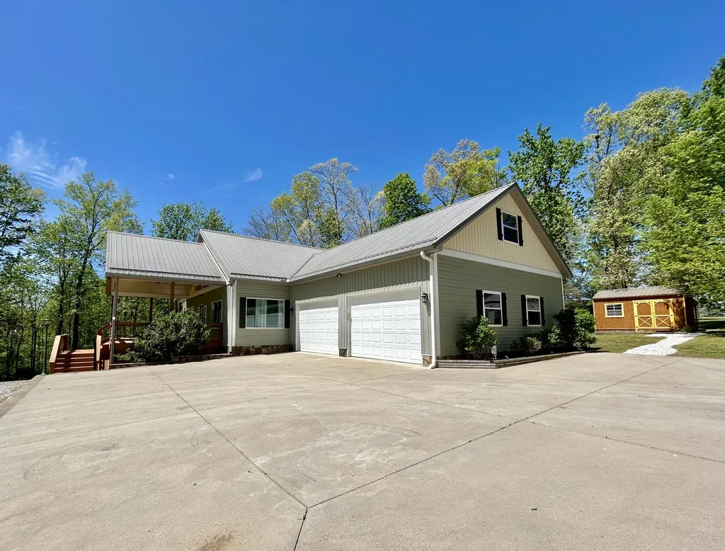 217 N E Highway 1248 Somerset KY 42503