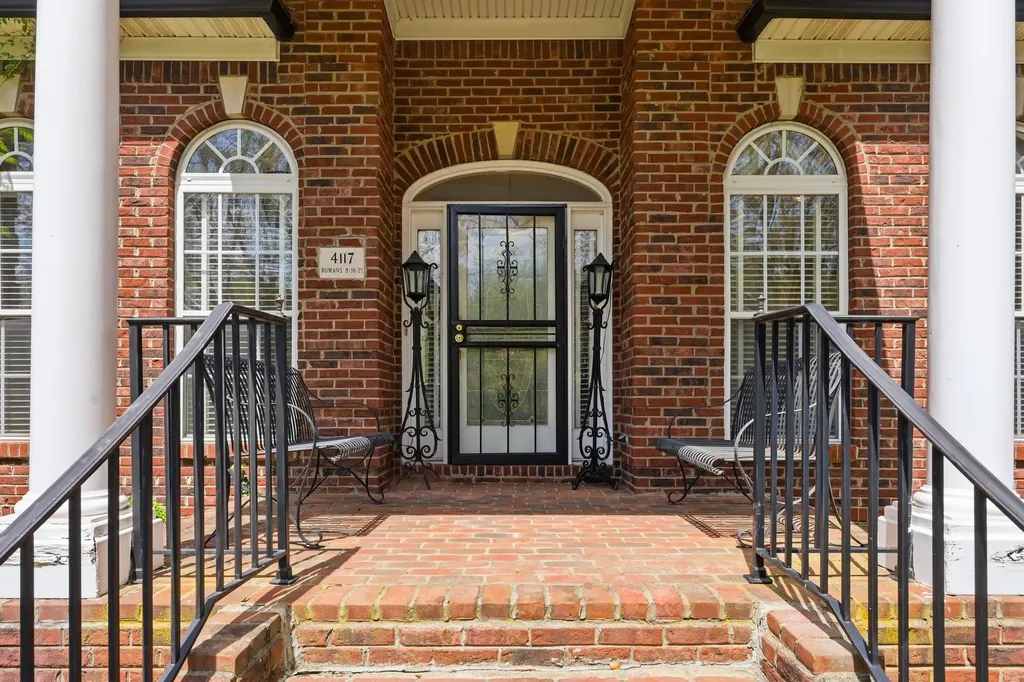 4117 John Alden Lane Lexington KY 40504