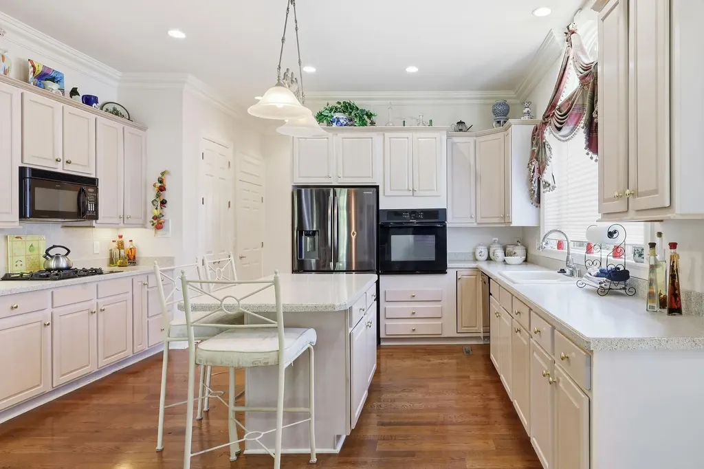 4117 John Alden Lane Lexington KY 40504