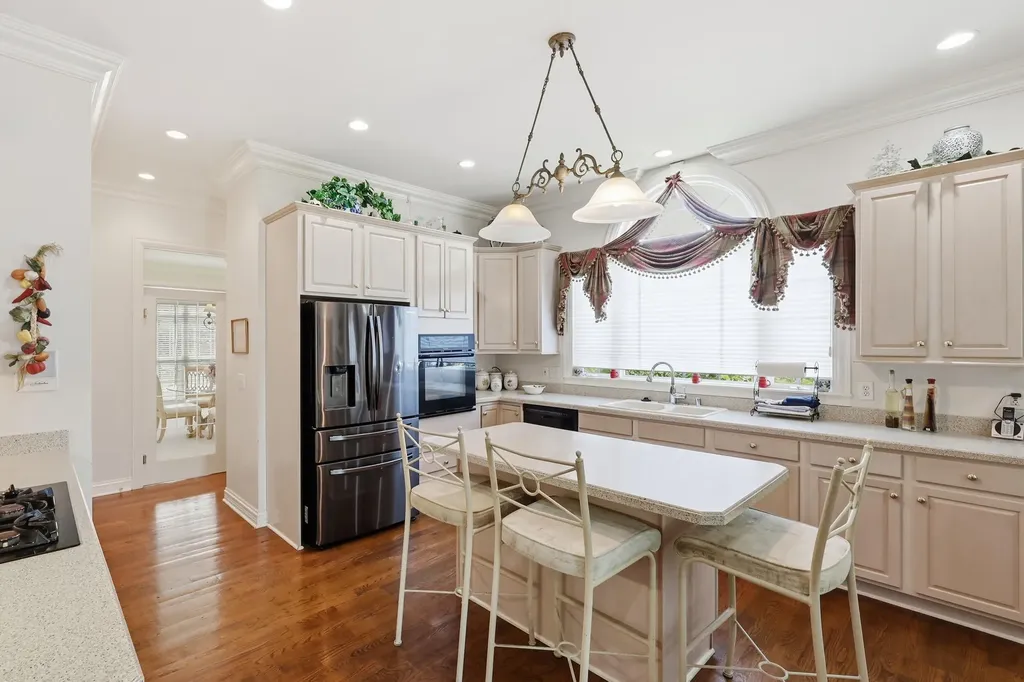 4117 John Alden Lane Lexington KY 40504