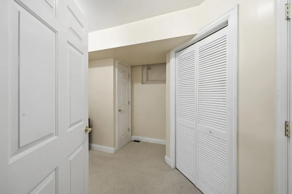 4117 John Alden Lane Lexington KY 40504