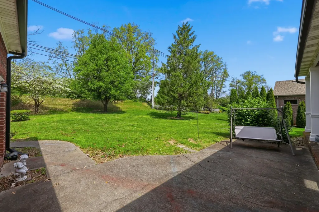 4117 John Alden Lane Lexington KY 40504
