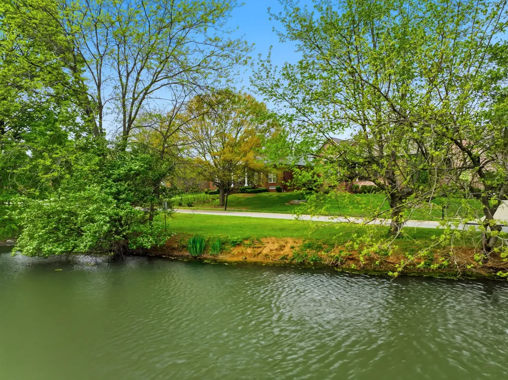 4117 John Alden Lane Lexington KY 40504
