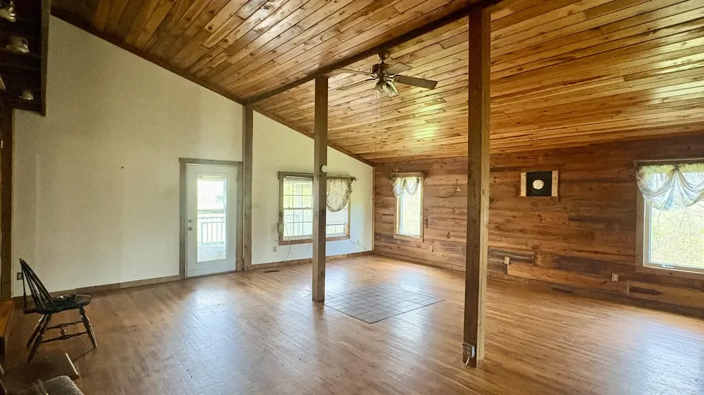 995 Pete Towles Road Owenton KY 40359