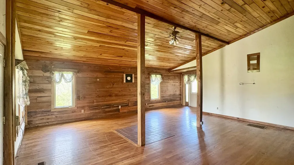995 Pete Towles Road Owenton KY 40359