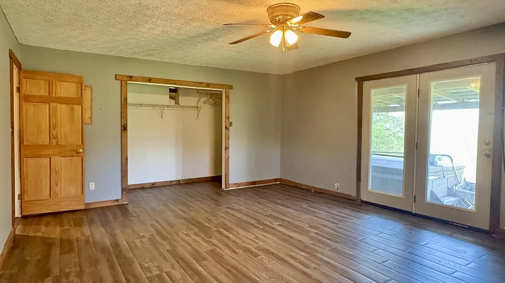 995 Pete Towles Road Owenton KY 40359