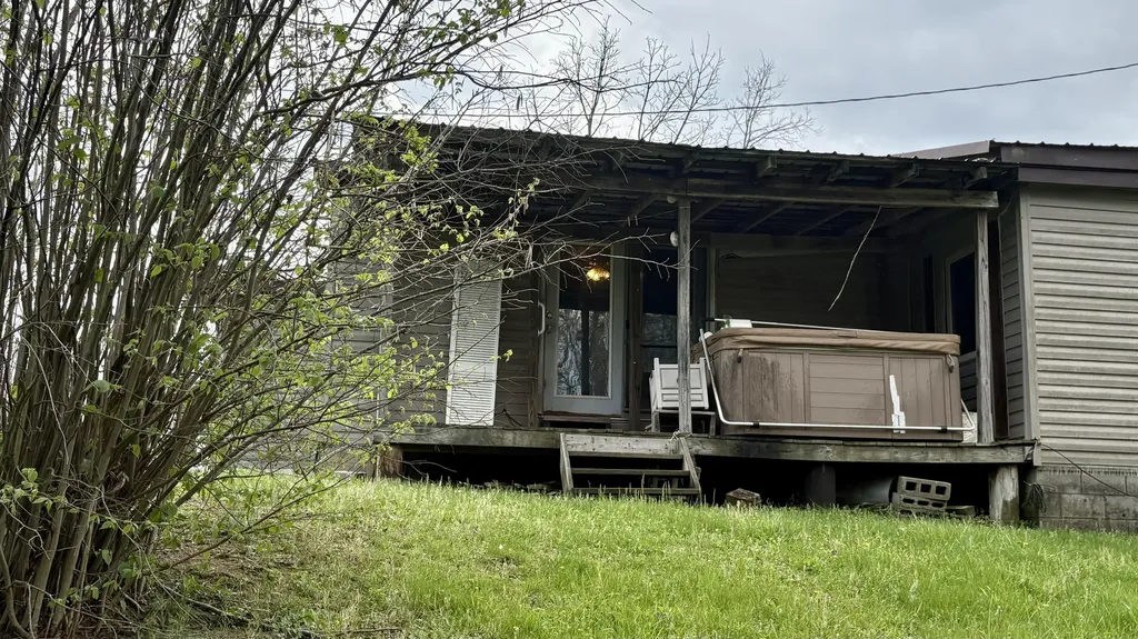 995 Pete Towles Road Owenton KY 40359