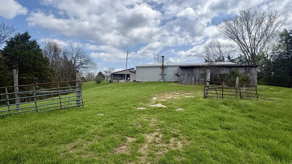 995 Pete Towles Road Owenton KY 40359