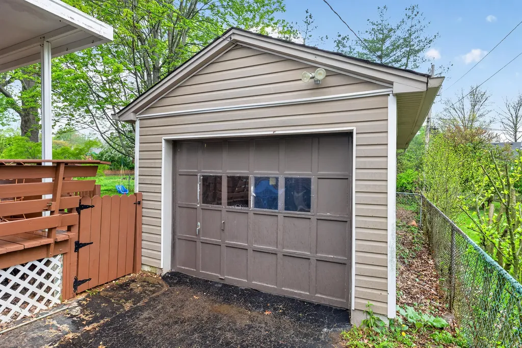 561 Claymont Drive Lexington KY 40503