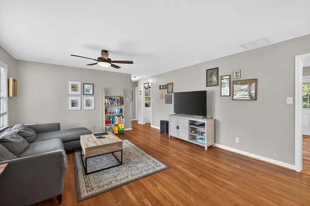 561 Claymont Drive Lexington KY 40503