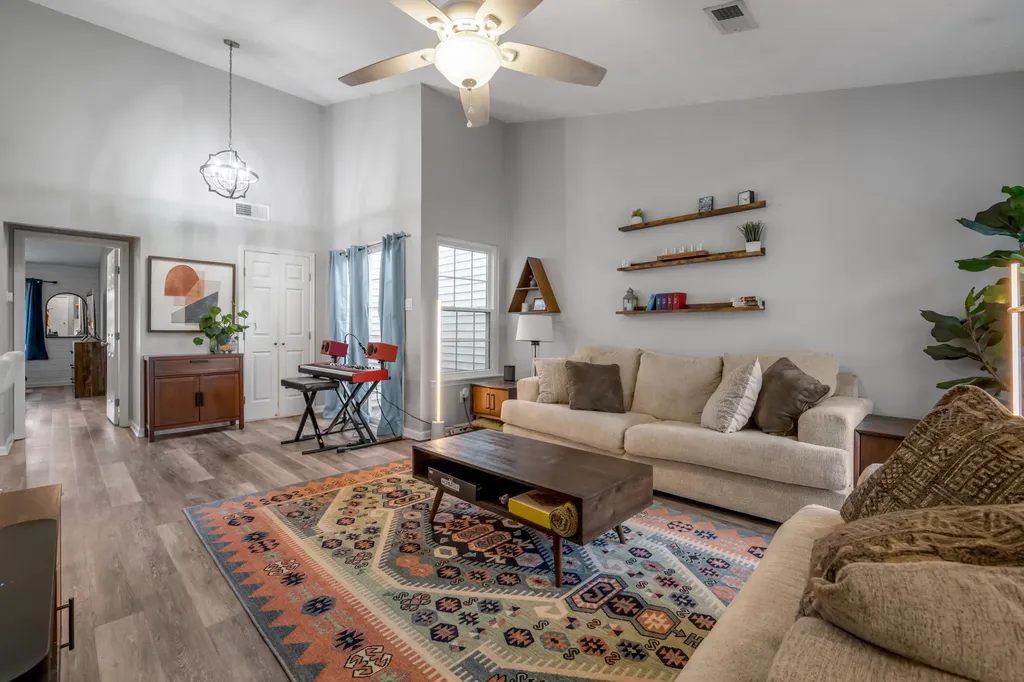 364 Bradford Colony Drive Lexington KY 40515