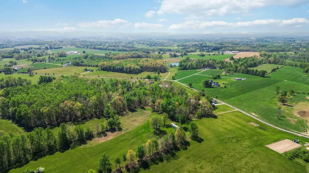 501 Mc Mullin Road Crab Orchard KY 40419