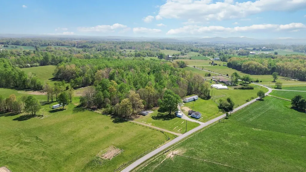501 Mc Mullin Road Crab Orchard KY 40419