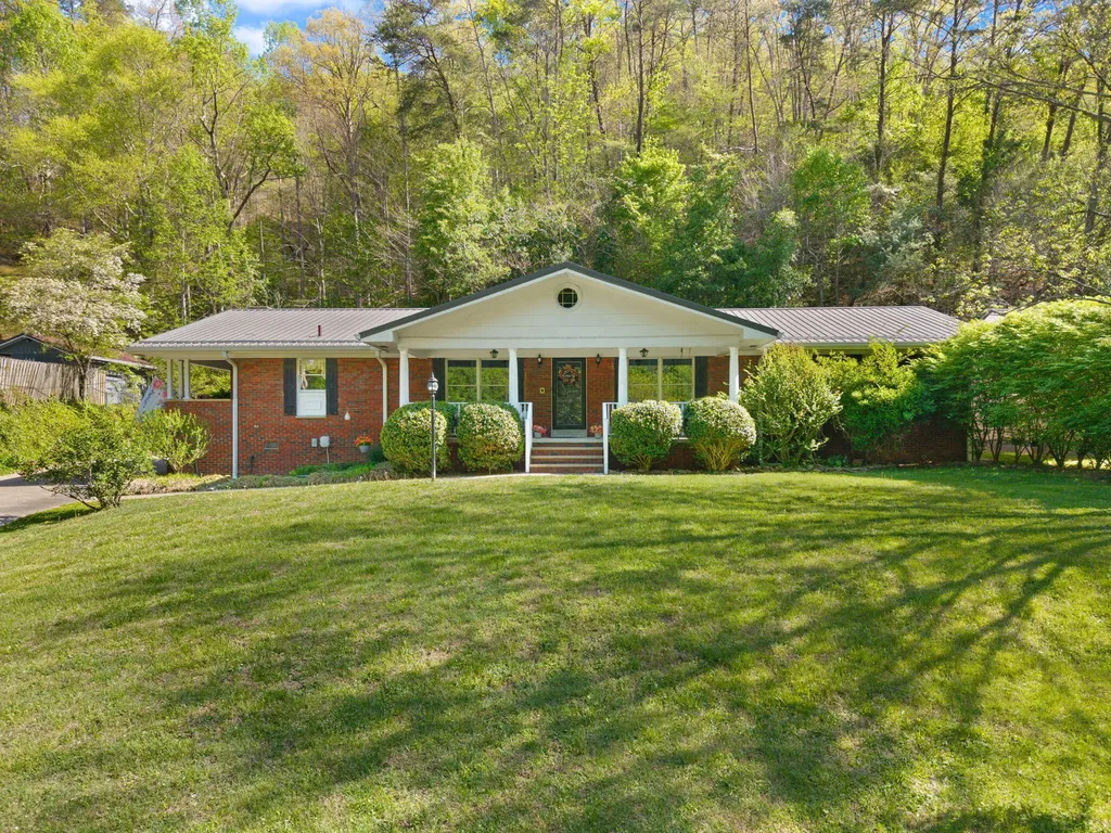 191 Armory Road Prestonsburg KY 41653