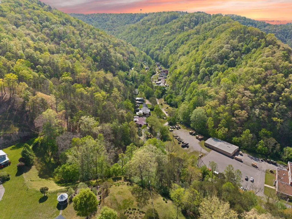 191 Armory Road Prestonsburg KY 41653