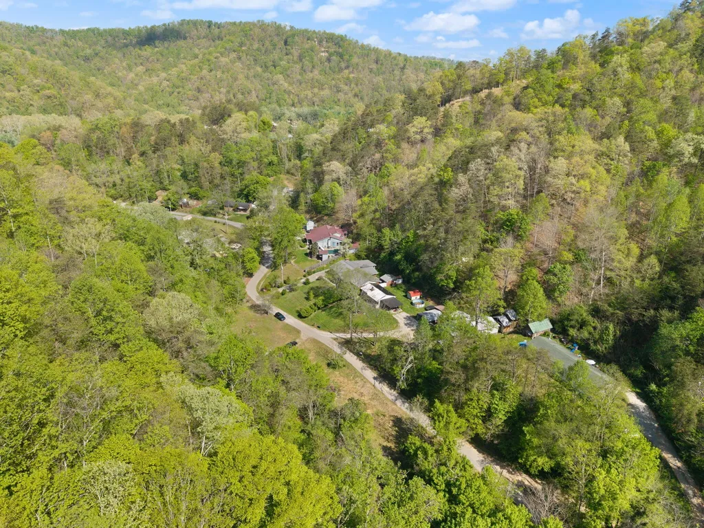 191 Armory Road Prestonsburg KY 41653
