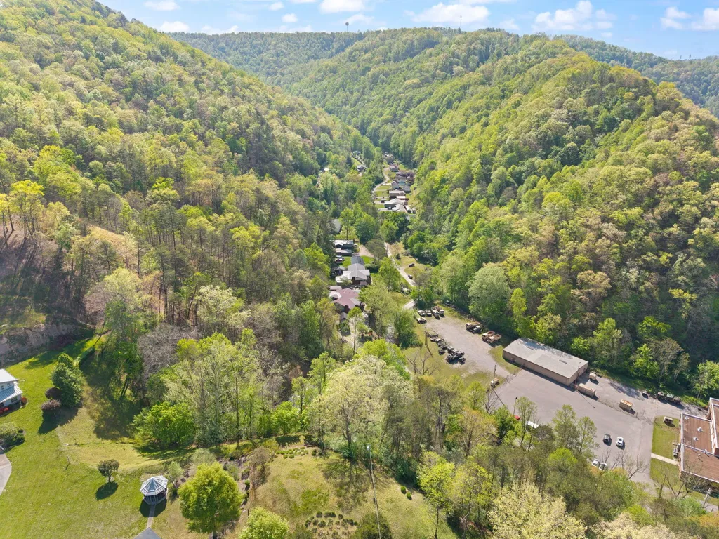 191 Armory Road Prestonsburg KY 41653