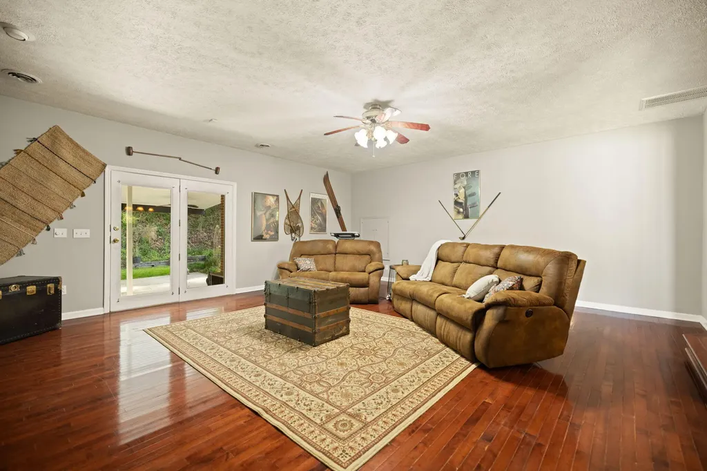 191 Armory Road Prestonsburg KY 41653