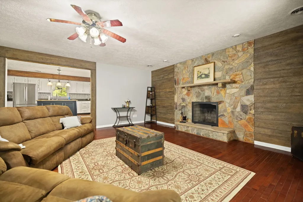 191 Armory Road Prestonsburg KY 41653