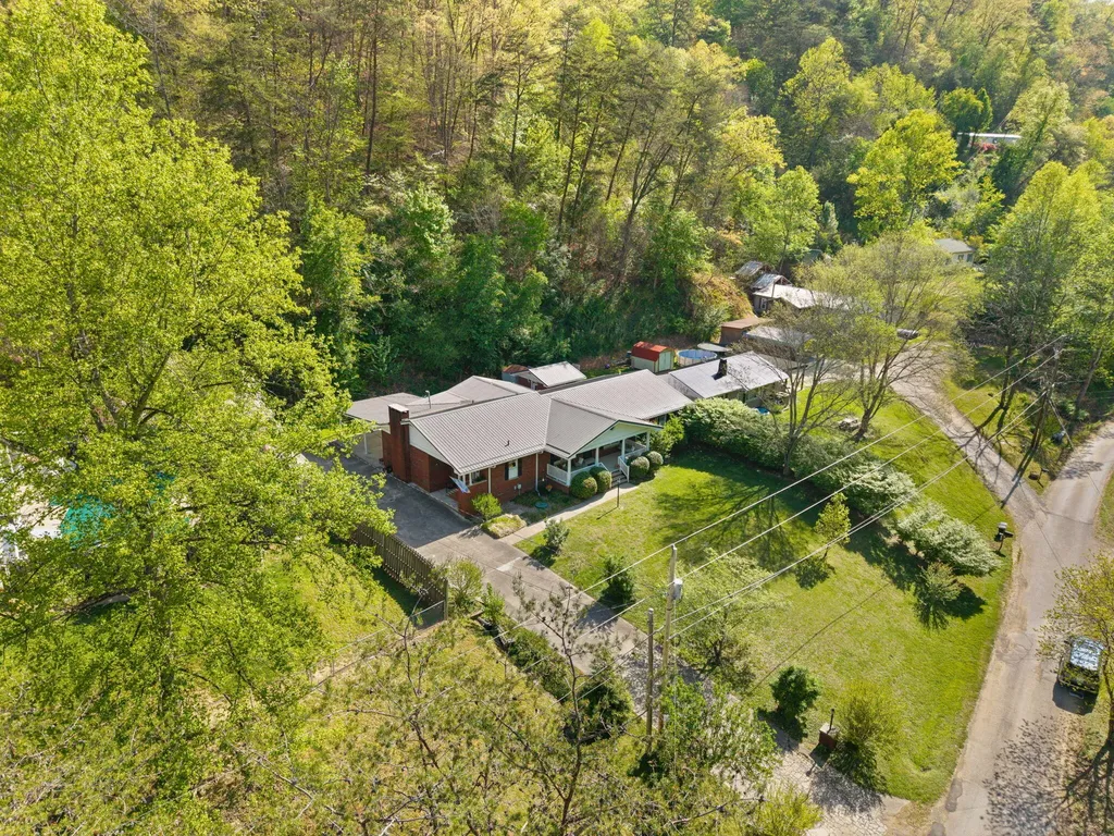 191 Armory Road Prestonsburg KY 41653