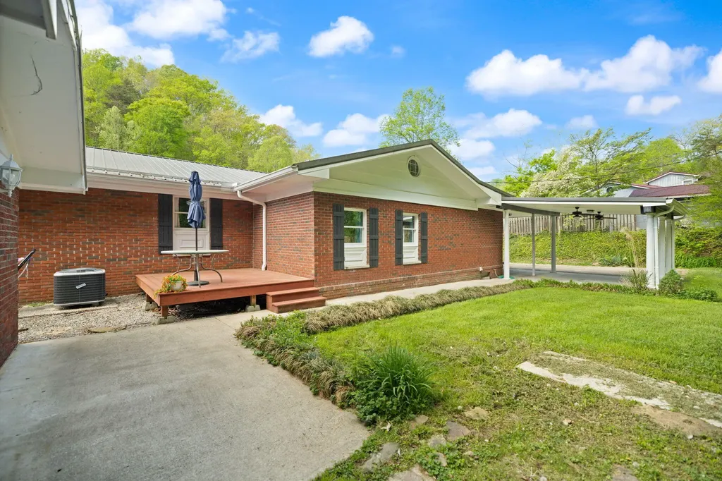 191 Armory Road Prestonsburg KY 41653
