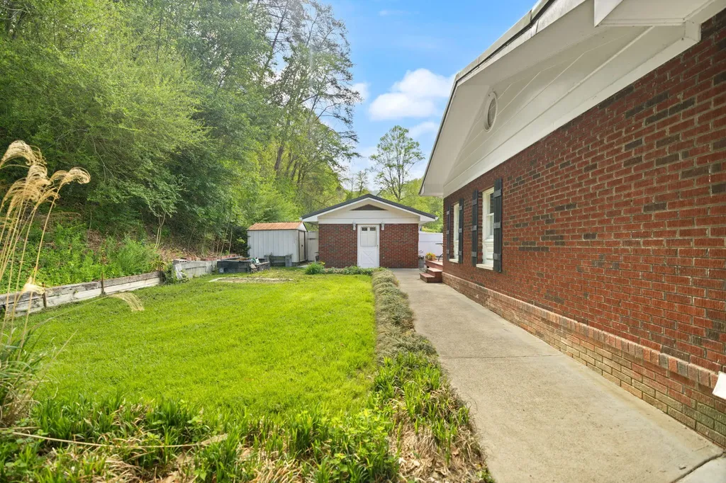 191 Armory Road Prestonsburg KY 41653