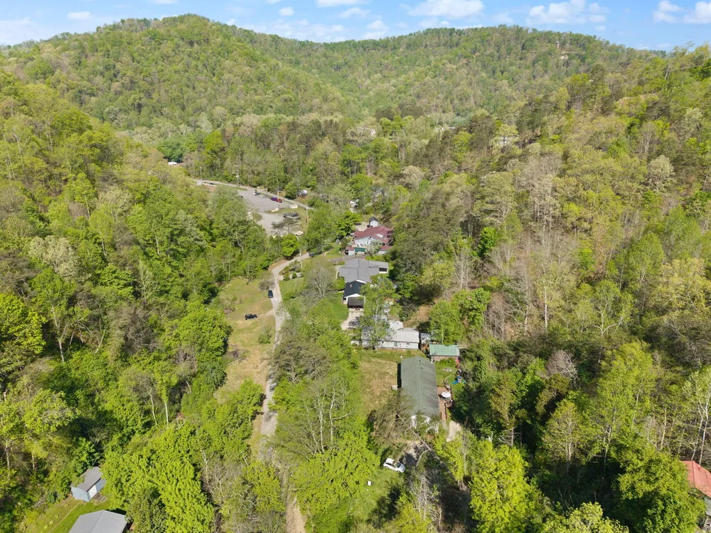191 Armory Road Prestonsburg KY 41653