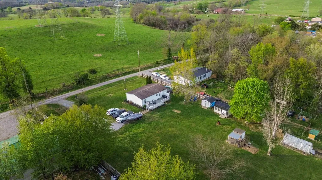 186 George Lane Road Lancaster KY 40444