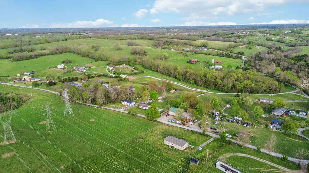 186 George Lane Road Lancaster KY 40444