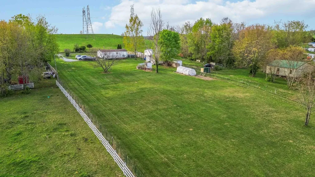 186 George Lane Road Lancaster KY 40444