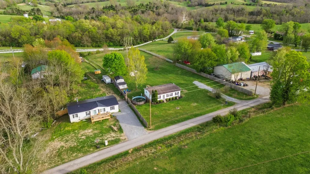 186 George Lane Road Lancaster KY 40444