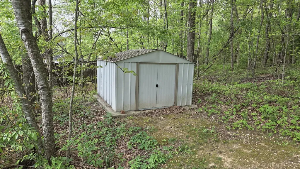 141 Ponderosa Drive London KY 40741