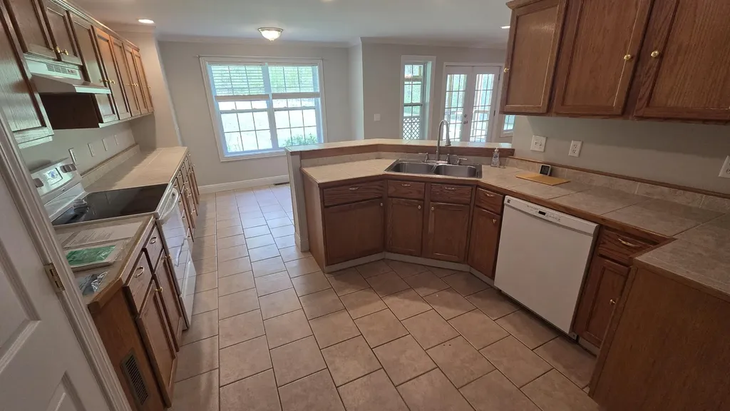 141 Ponderosa Drive London KY 40741