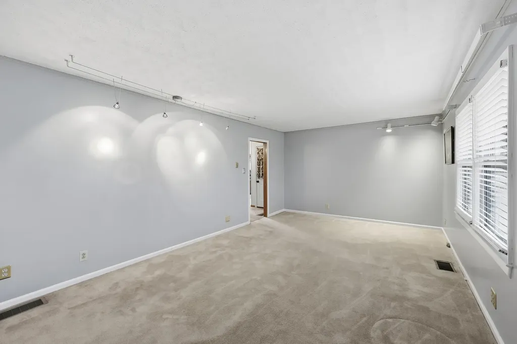 100 Evergreen Drive Lawrenceburg KY 40342