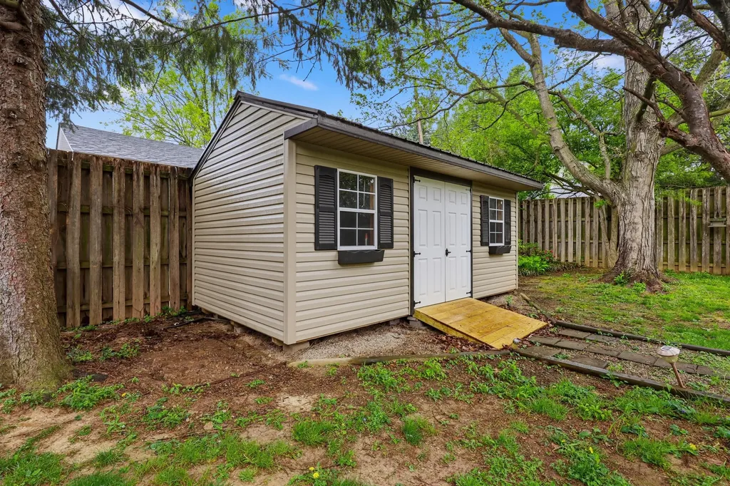 100 Evergreen Drive Lawrenceburg KY 40342