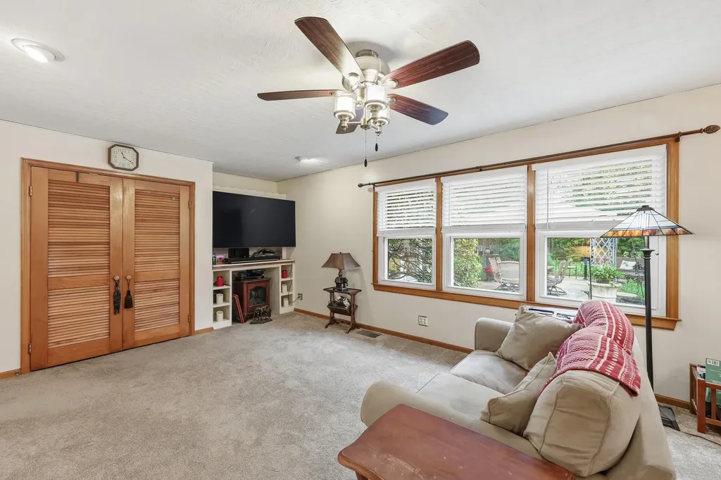 100 Evergreen Drive Lawrenceburg KY 40342