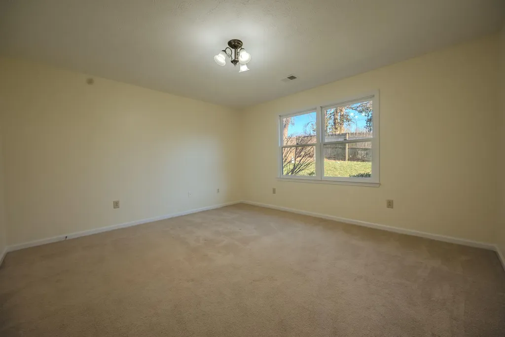 2504 Ashbrooke Drive Lexington KY 40513