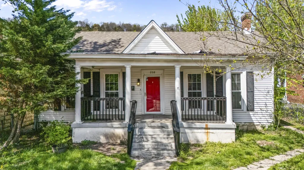 208 Holmes Street Frankfort KY 40601