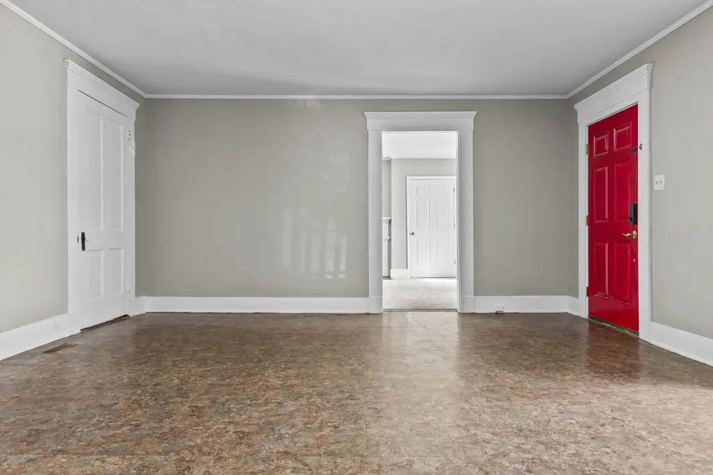208 Holmes Street Frankfort KY 40601