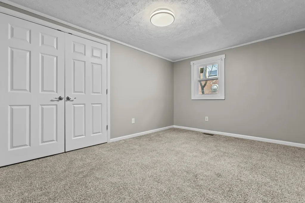 208 Holmes Street Frankfort KY 40601