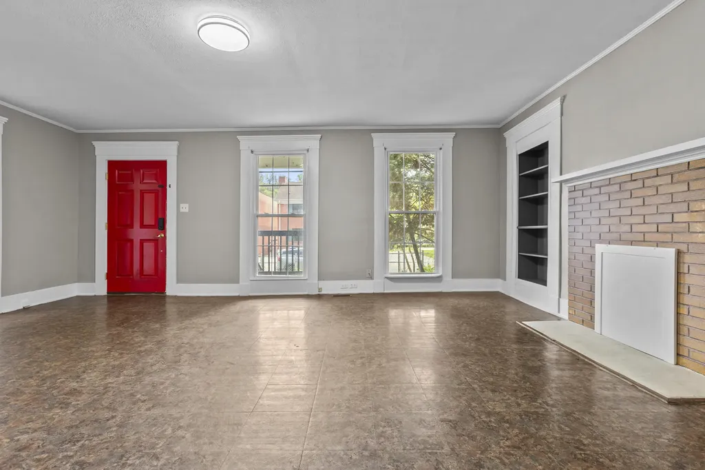 208 Holmes Street Frankfort KY 40601