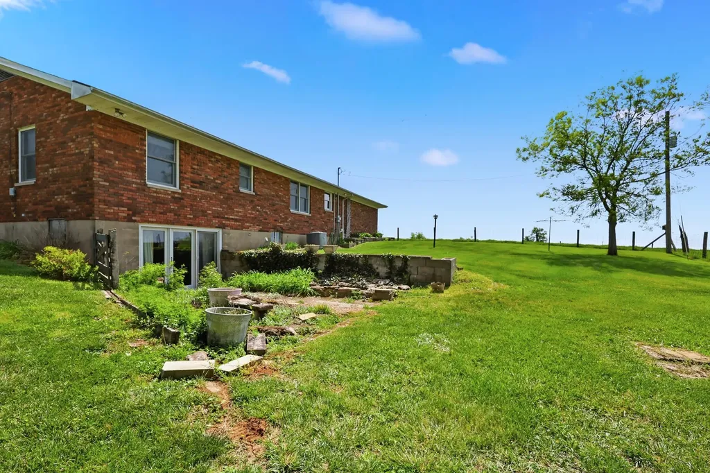 1330 Curry Pike Harrodsburg KY 40330