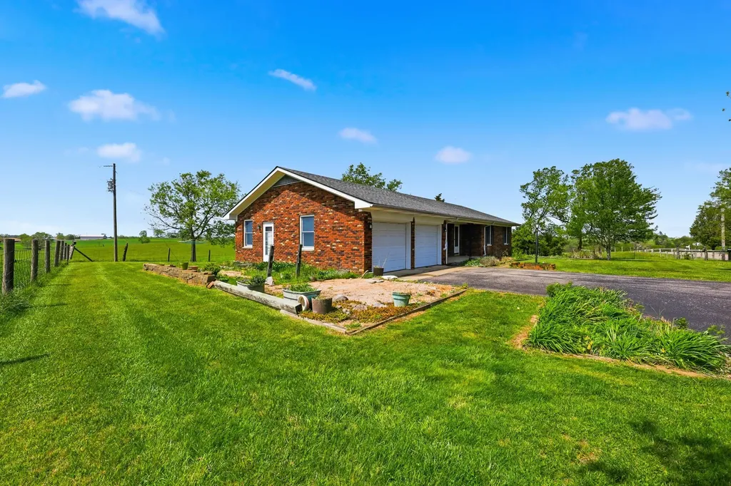 1330 Curry Pike Harrodsburg KY 40330
