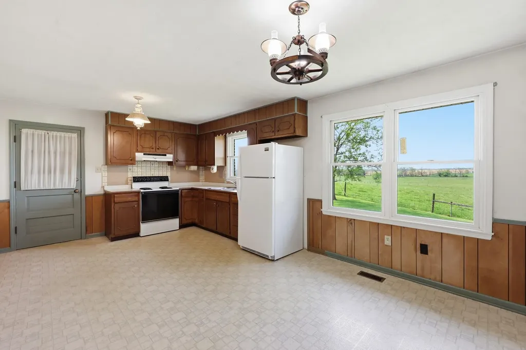 1330 Curry Pike Harrodsburg KY 40330