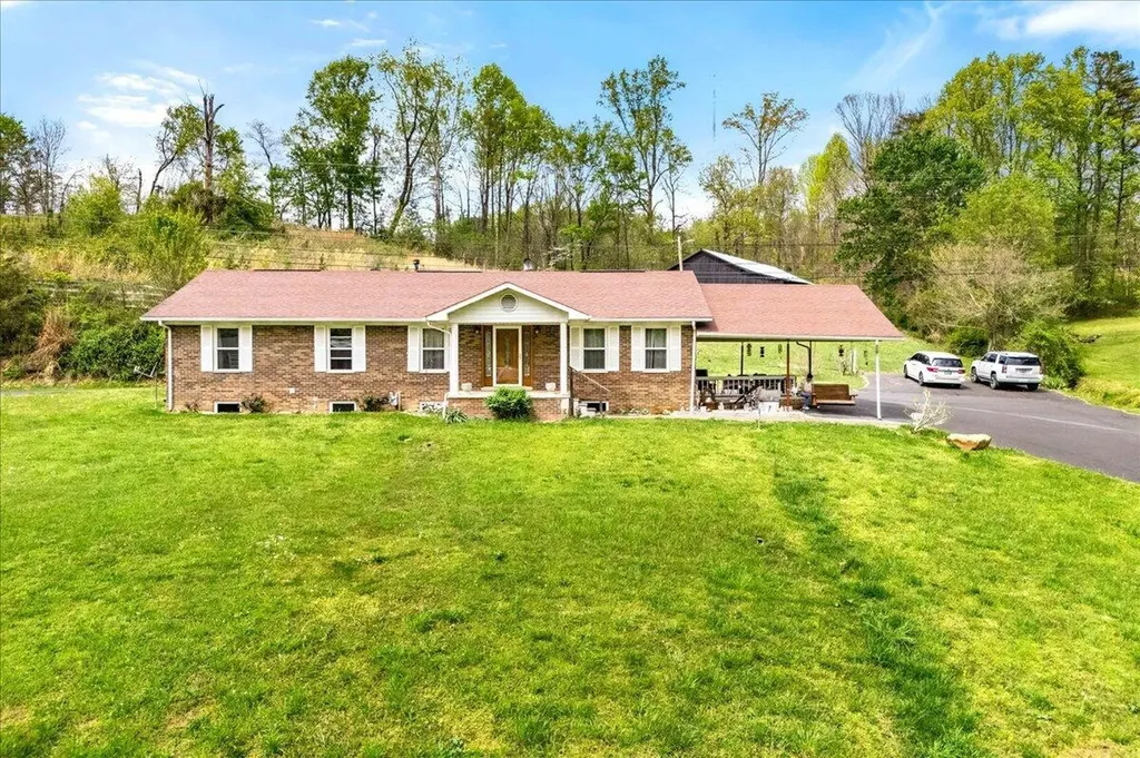 2922 State Highway 1232 Gray KY 40734