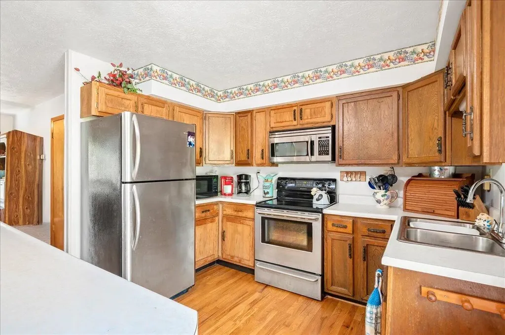 2922 State Highway 1232 Gray KY 40734