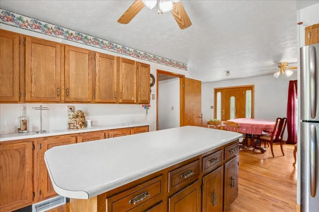 2922 State Highway 1232 Gray KY 40734