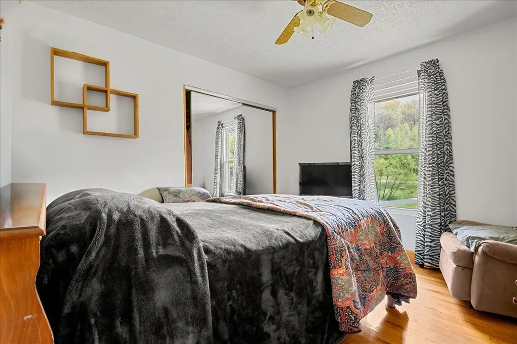2922 State Highway 1232 Gray KY 40734