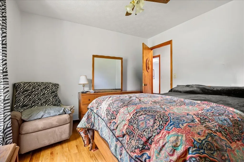2922 State Highway 1232 Gray KY 40734