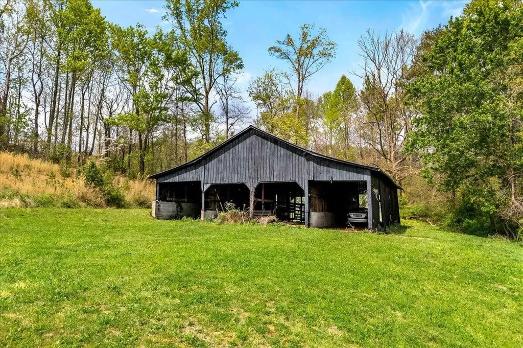 2922 State Highway 1232 Gray KY 40734